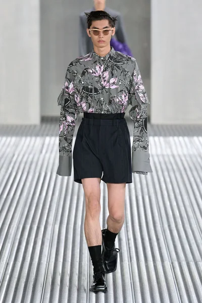Look 27